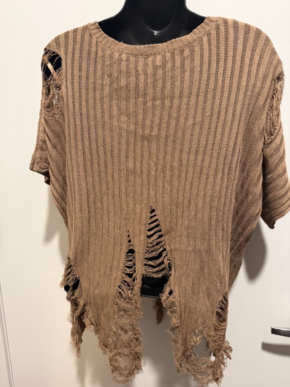 Love J Distressed Tan Knit Sweater • Size Large • NWT - Picture 5 of 6